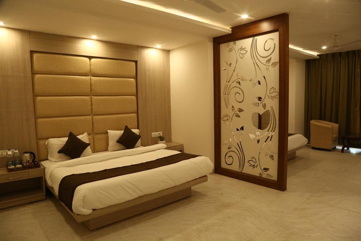 Shining Hills Otel Mussoorie Dış mekan fotoğraf